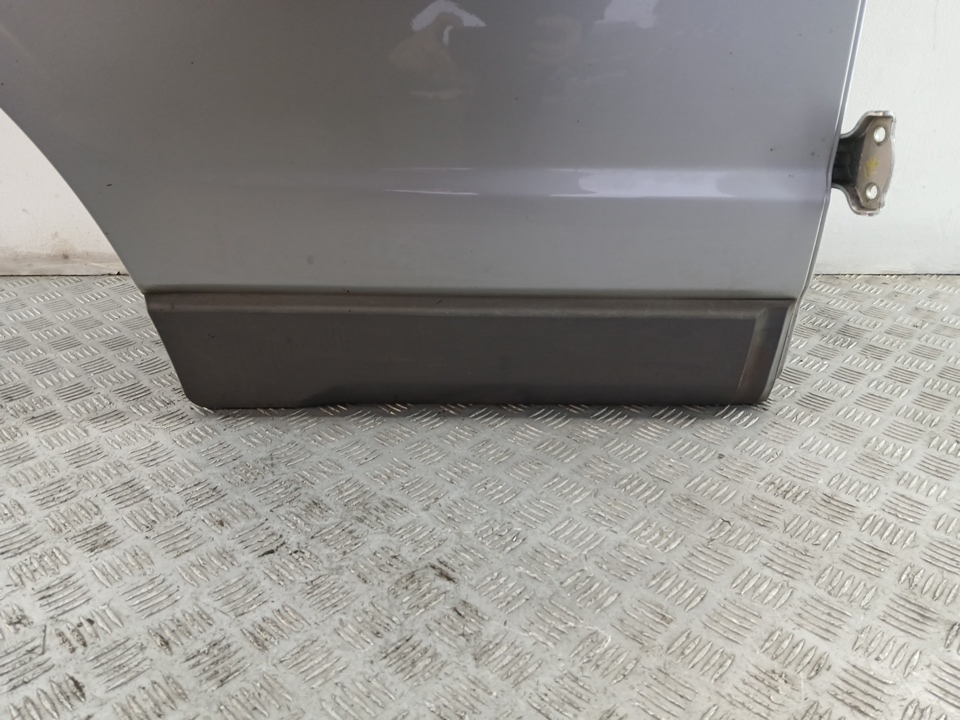 Накладка двери задней правой