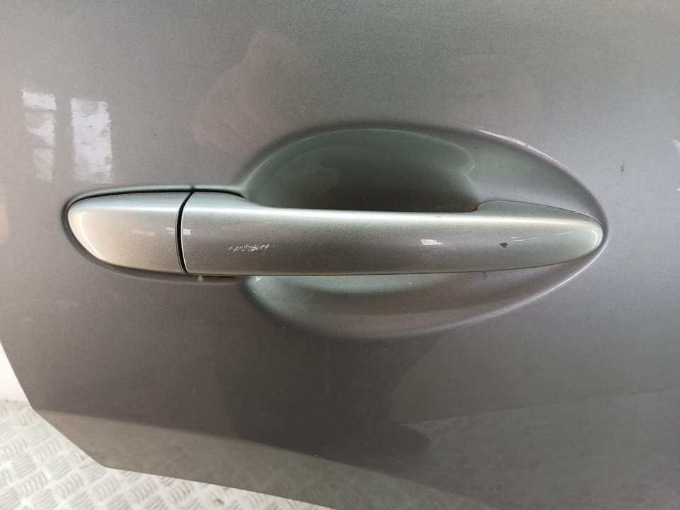 Ручка двери задней наружная правая