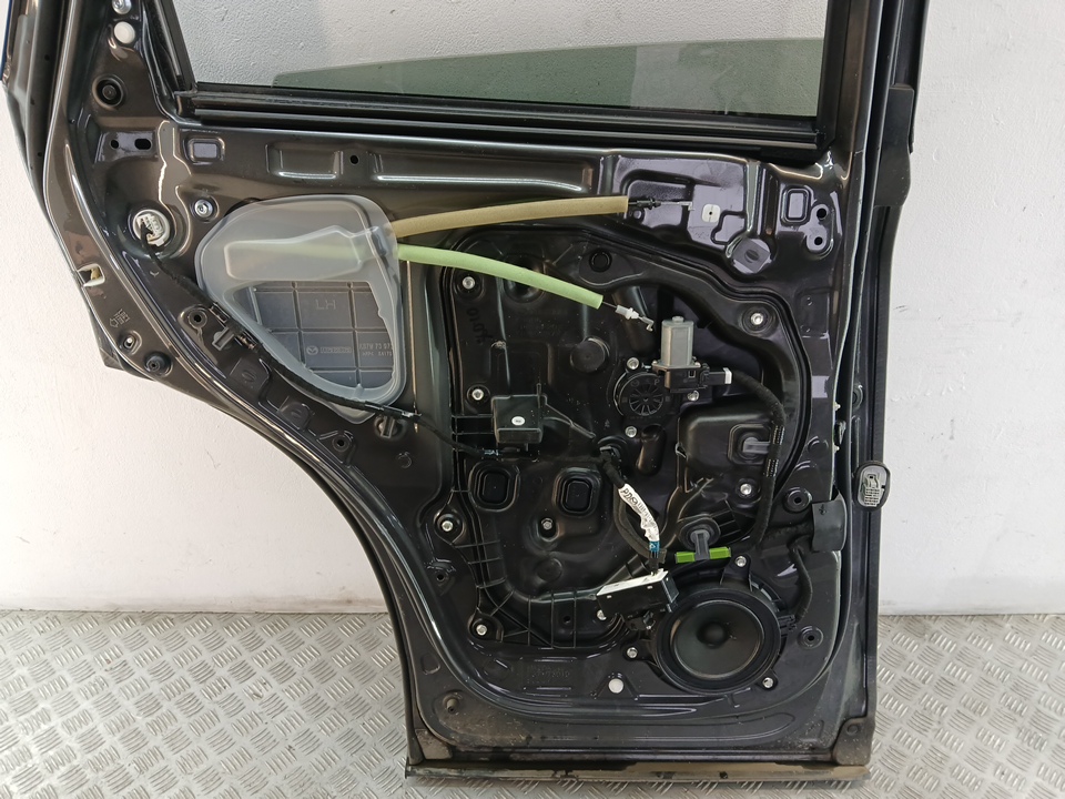 Стеклоподъемник электр. задний левый