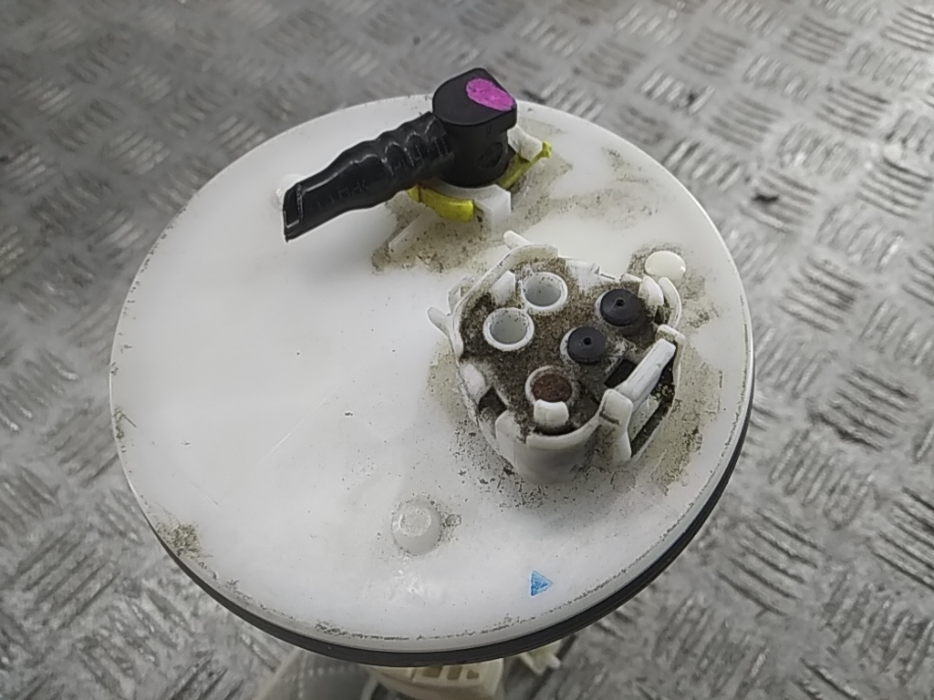 Насос топливный электрический