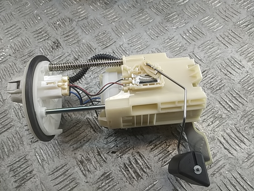 Насос топливный электрический