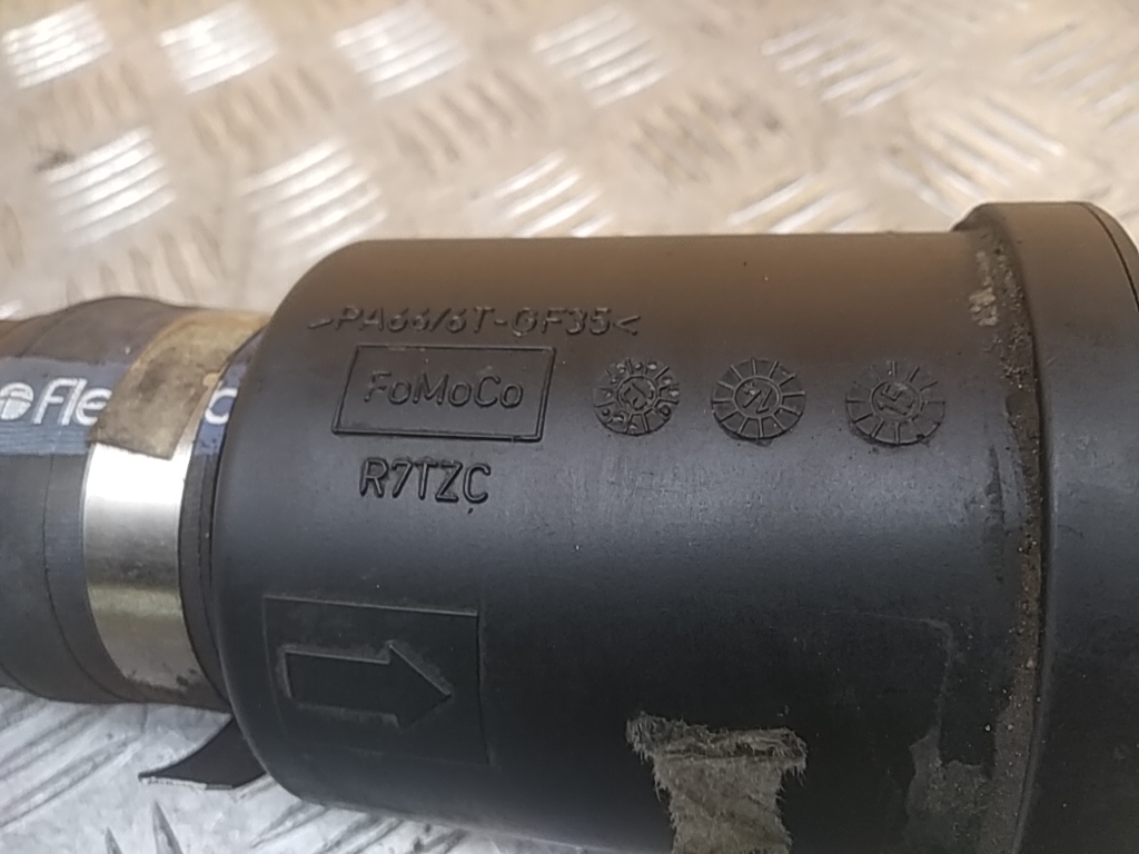 Патрубок интеркулера