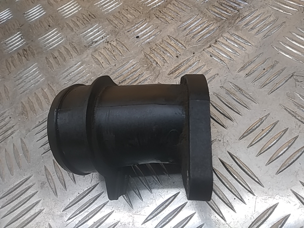 Патрубок интеркулера