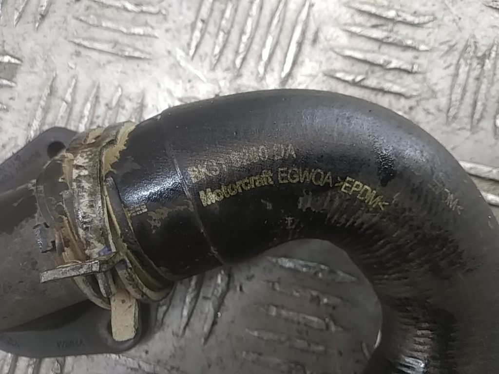 Патрубок радиатора