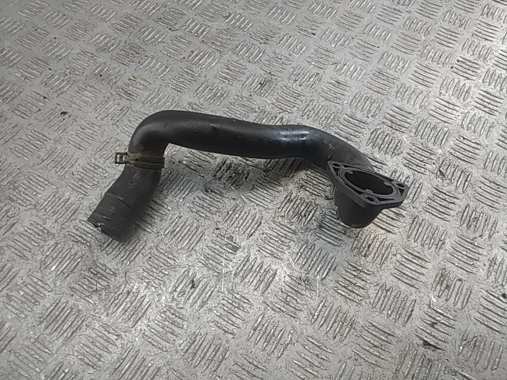 Патрубок радиатора