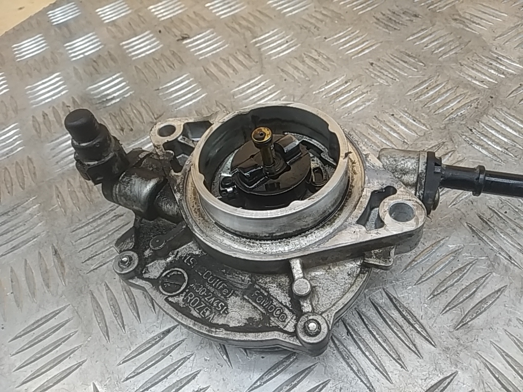 Насос вакуумный