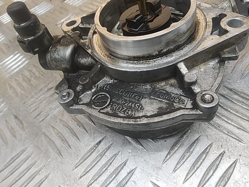 Насос вакуумный