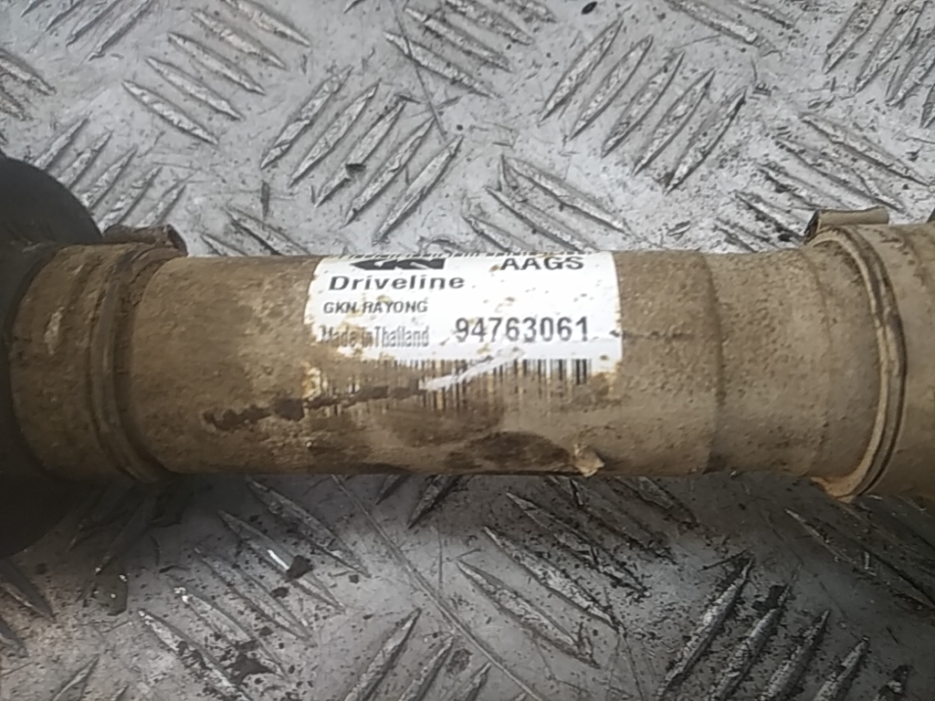 Полуось передняя левая