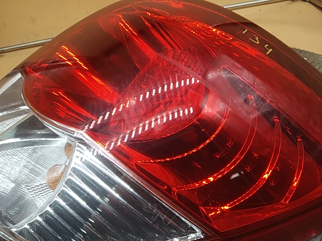 Фонарь задний правый