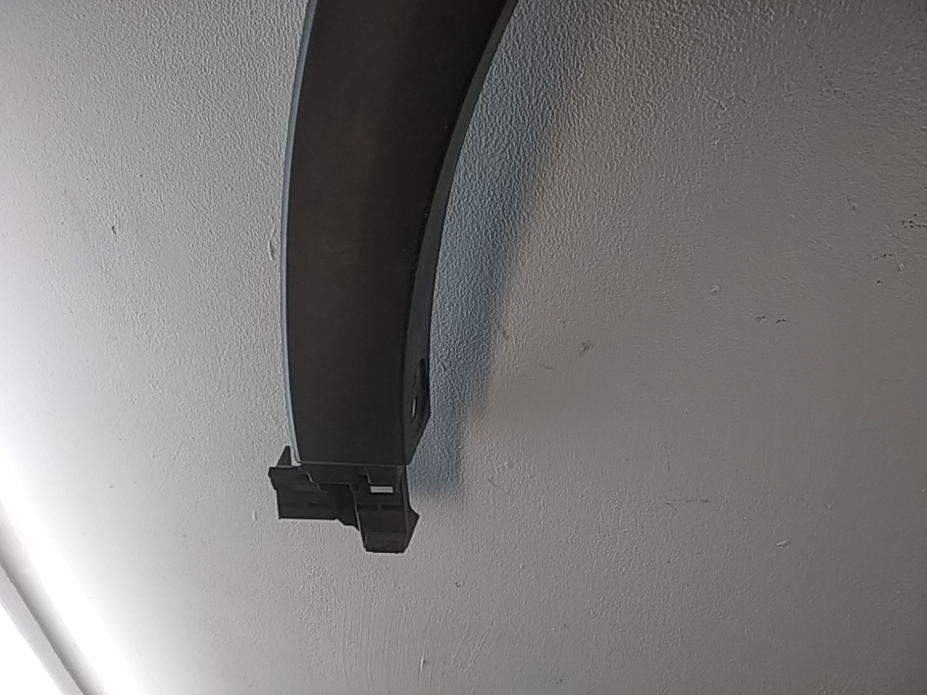 Накладка переднего крыла правого