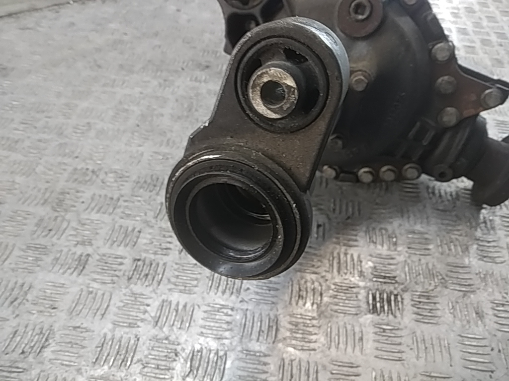 Редуктор переднего моста