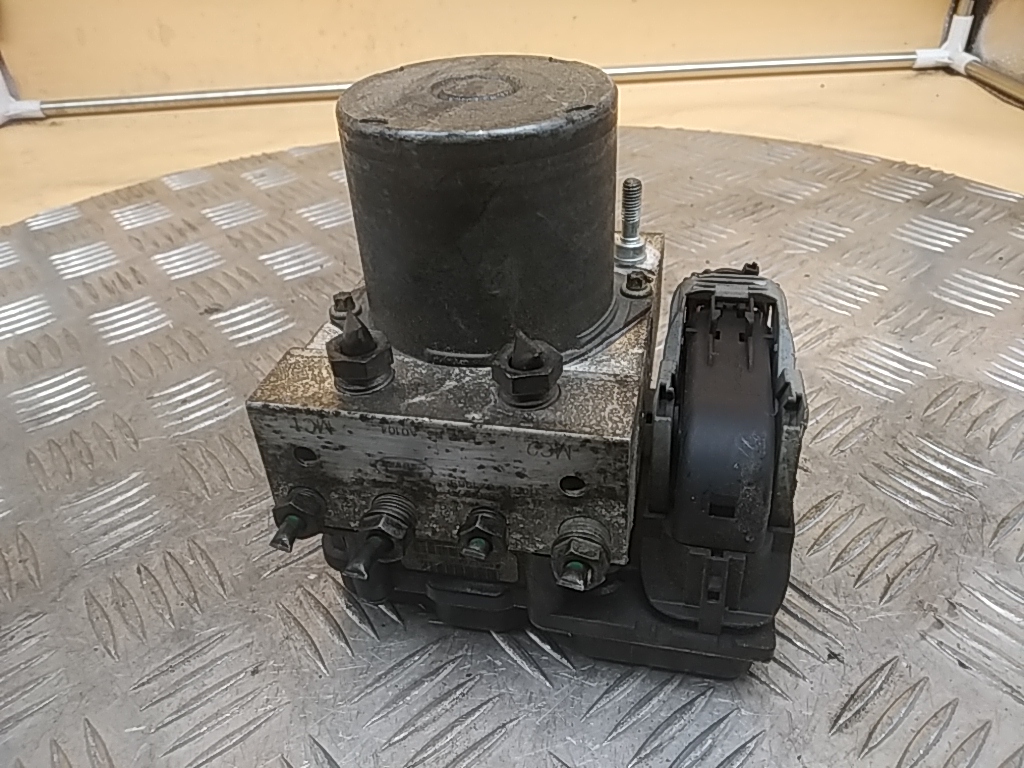 Блок ABS (насос)