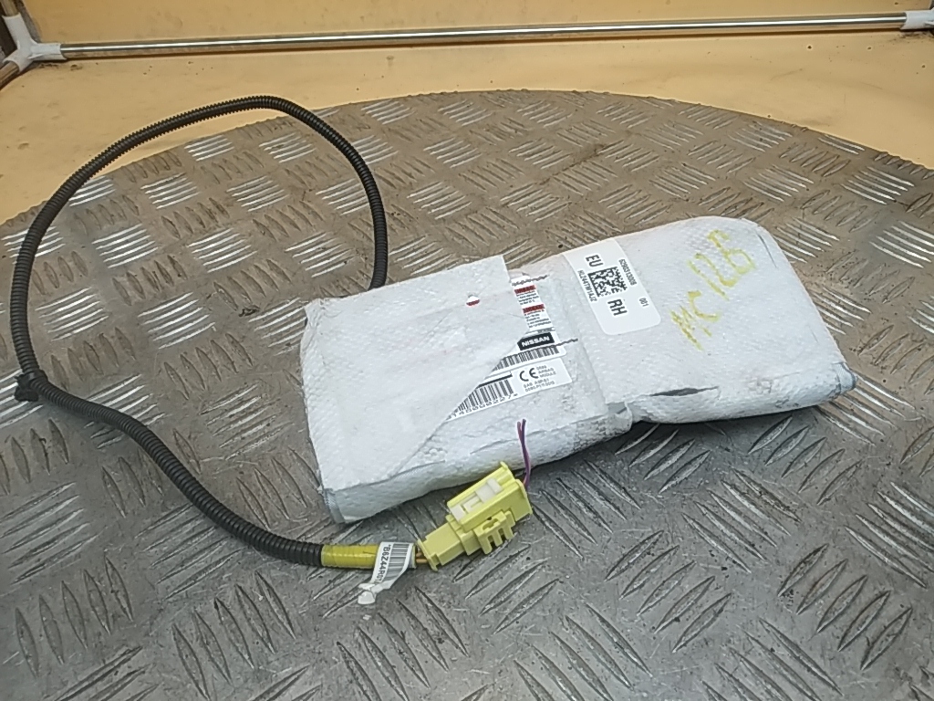 Подушка безопасности боковая (в сиденье)