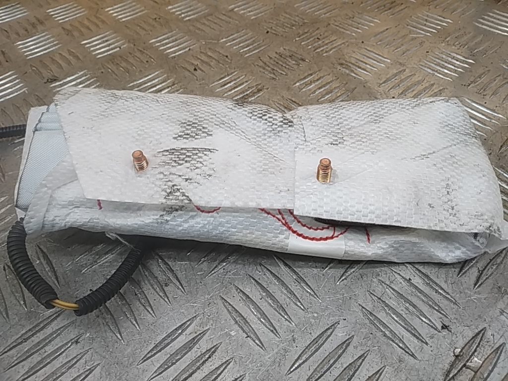 Подушка безопасности боковая (в сиденье)