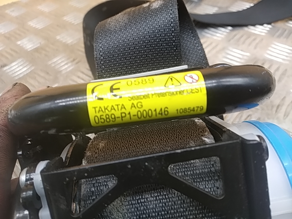 Ремень безопасности с пиропатроном