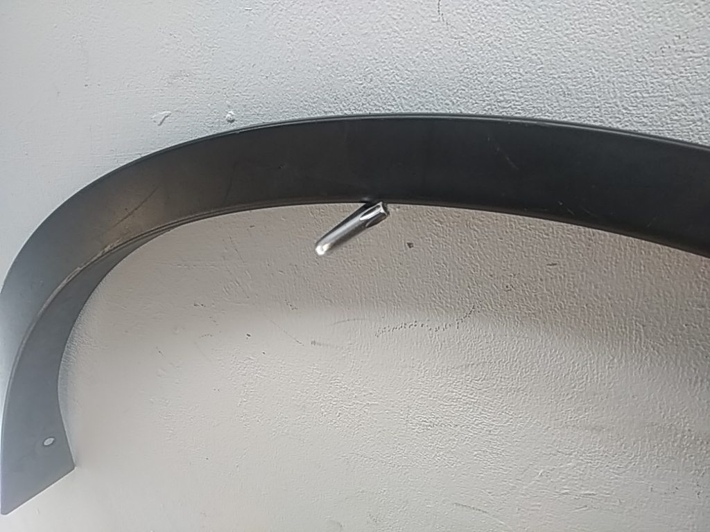 Накладка заднего крыла левого