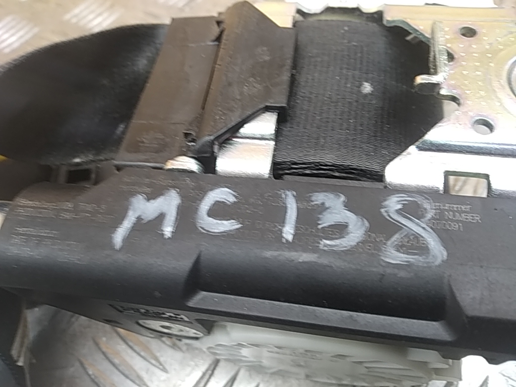 Ремень безопасности с пиропатроном