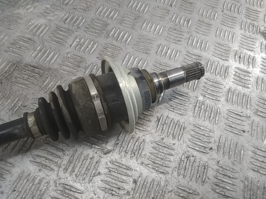 Полуось задняя левая