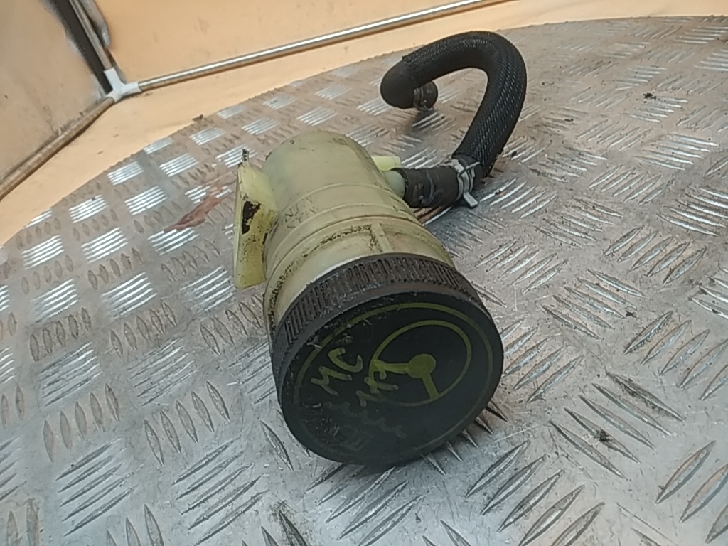 Бачок ГУР