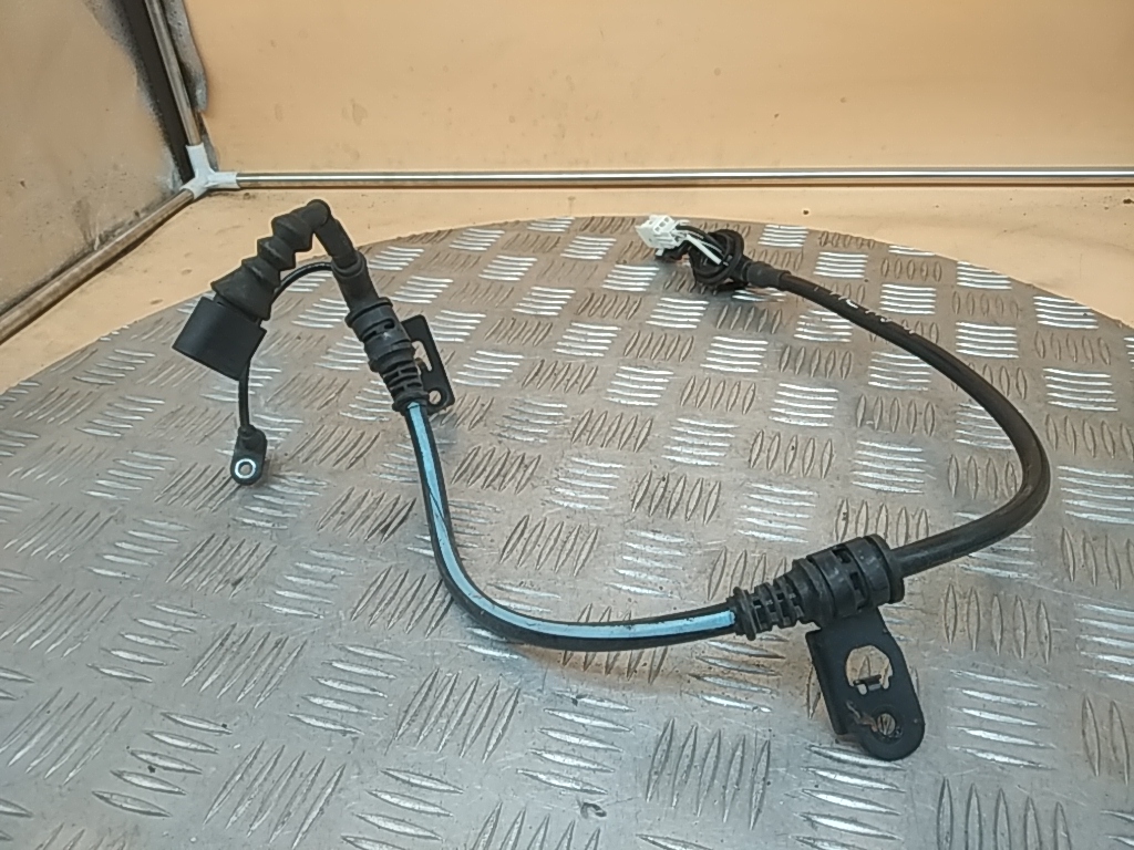 Датчик ABS задний левый