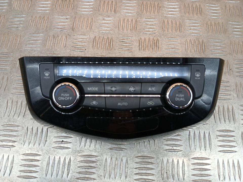 Блок управления климатической установкой