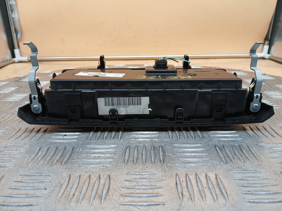 Блок управления климатической установкой