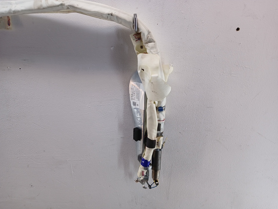 Подушка безопасности боковая (шторка)