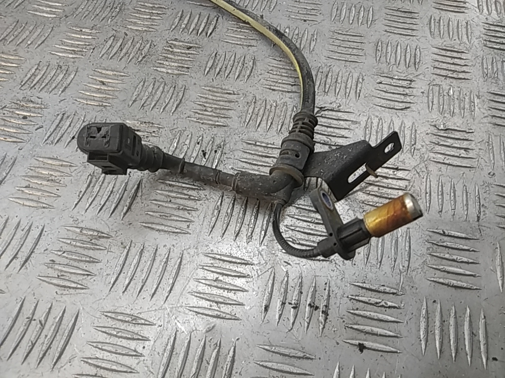 Датчик ABS задний левый