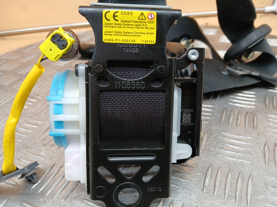 Ремень безопасности