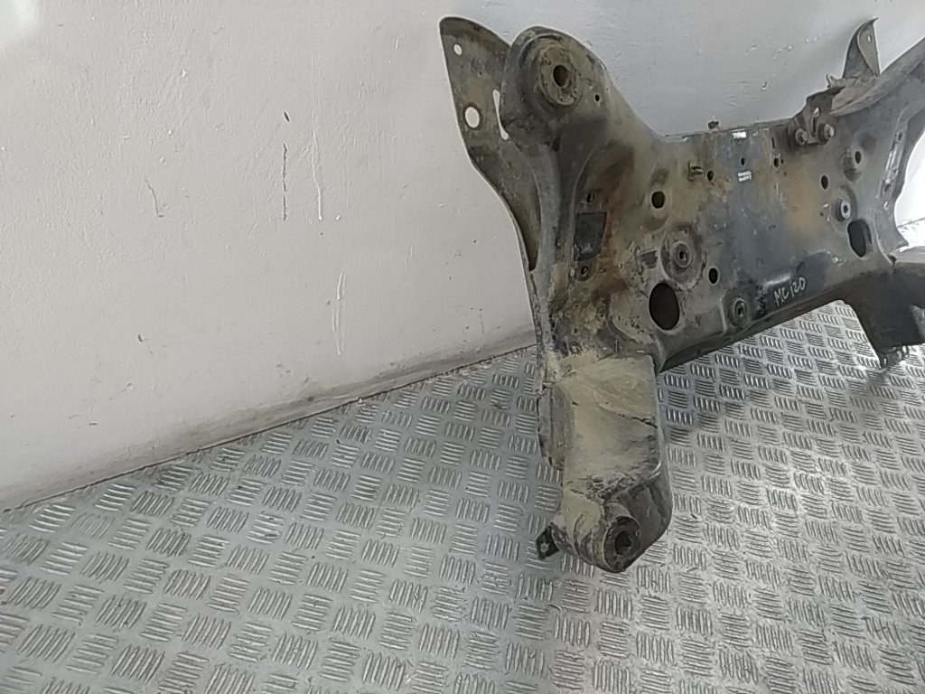 Балка подмоторная