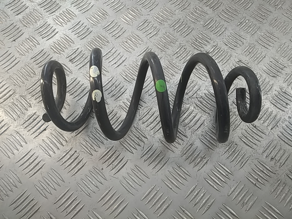 Пружина задняя