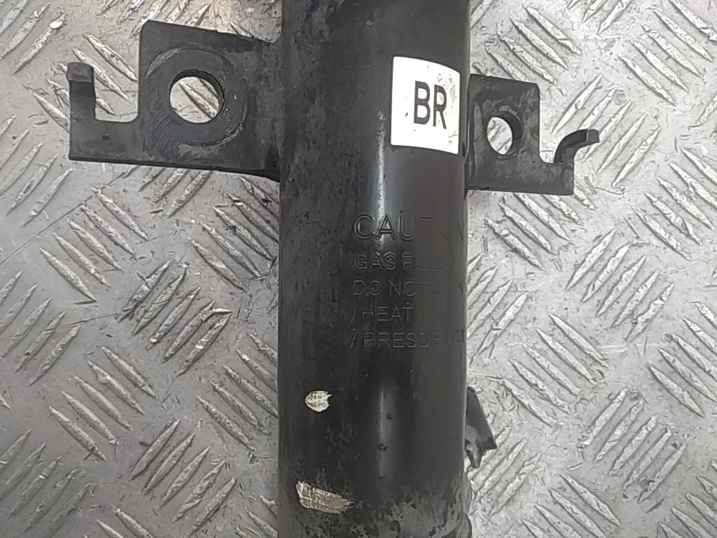 Амортизатор передний правый