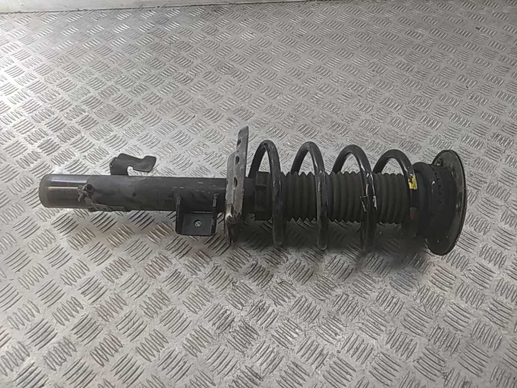 Амортизатор передний левый