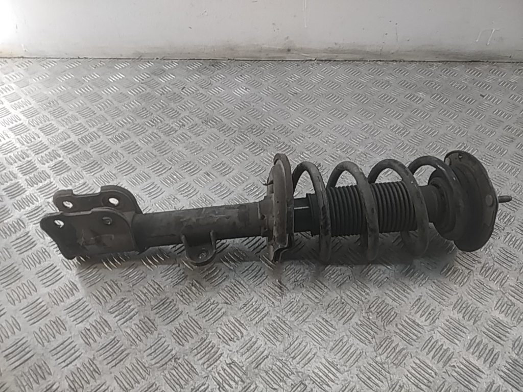 Амортизатор передний правый