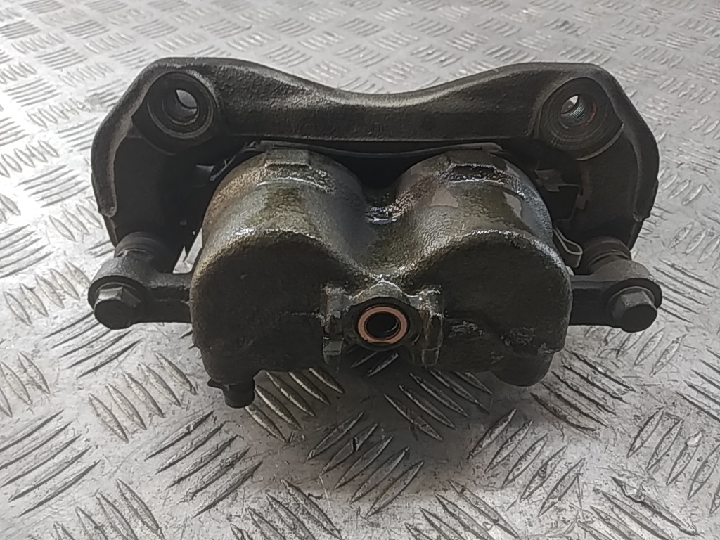 Суппорт передний правый