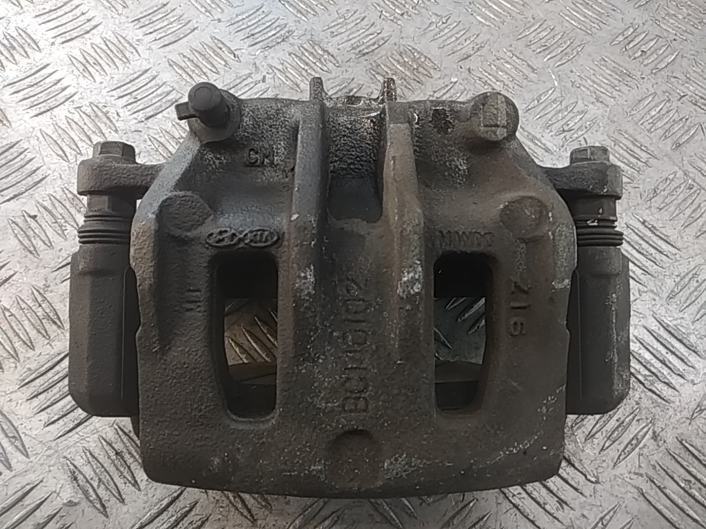 Суппорт передний правый