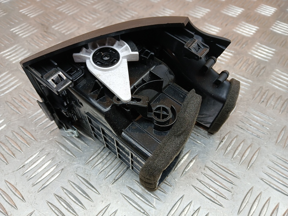 Дефлектор воздушный