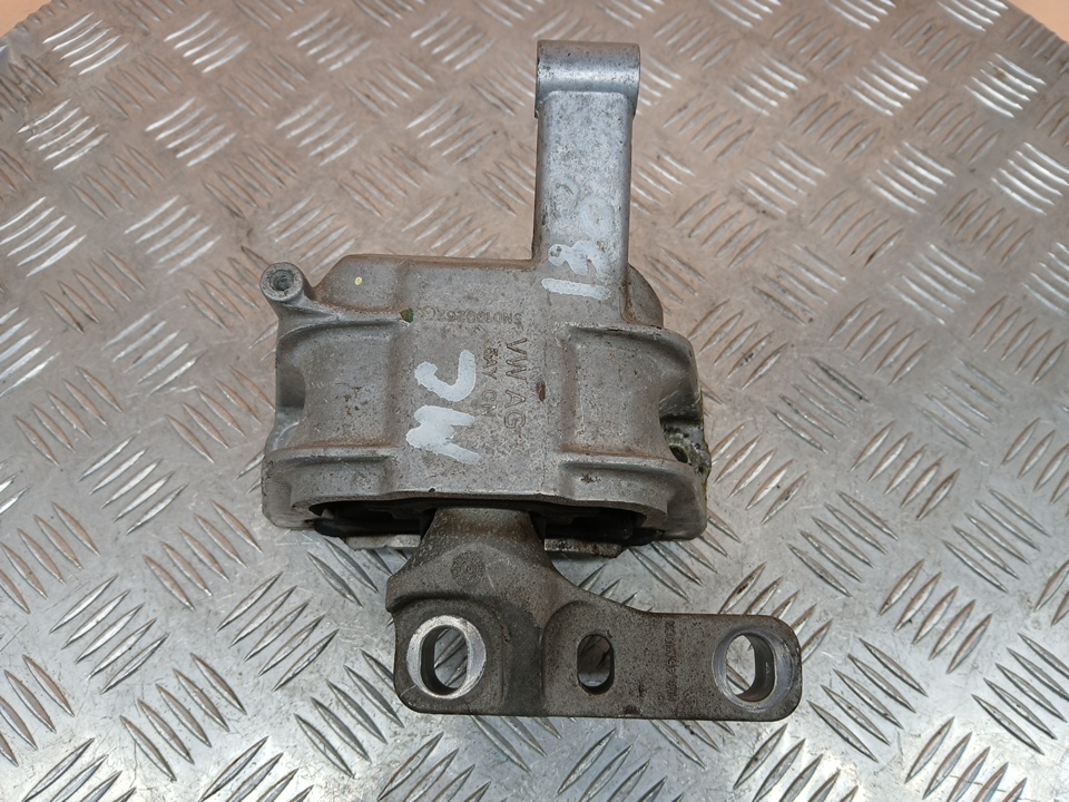 Опора двигателя