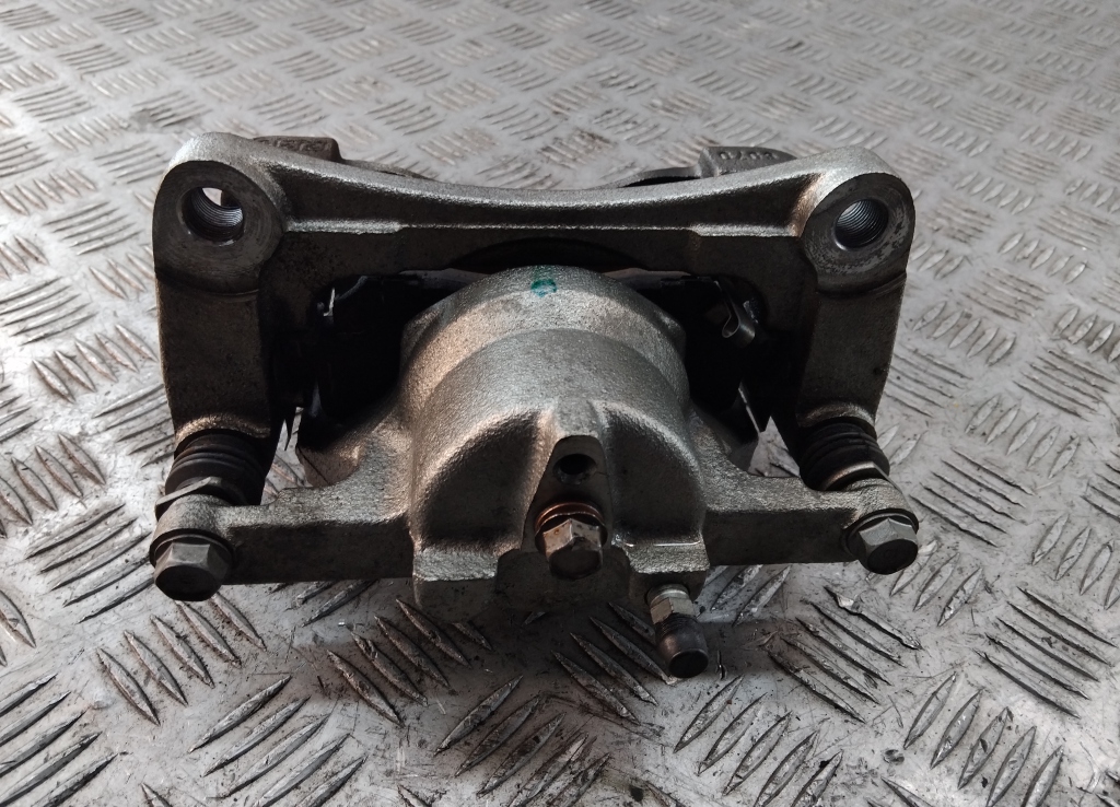 Суппорт передний левый