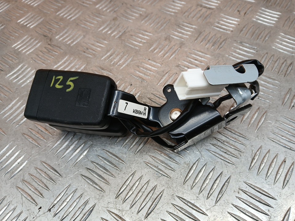 Ответная часть ремня безопасности