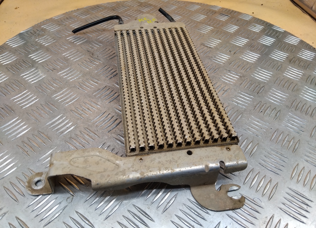 Радиатор топливный