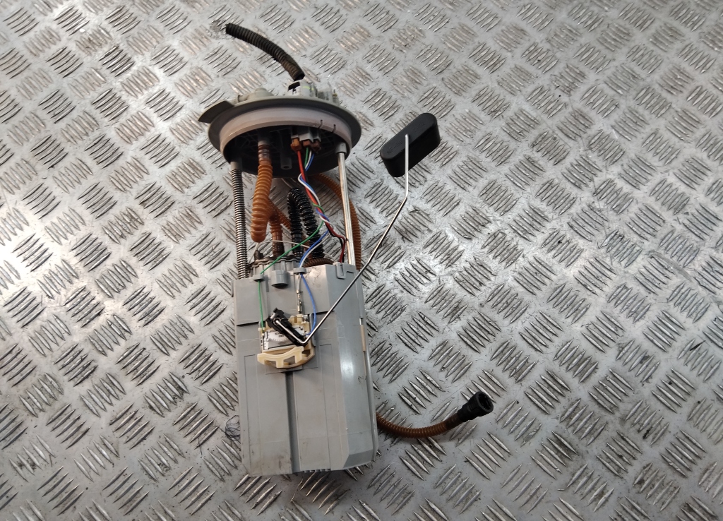 Насос топливный электрический