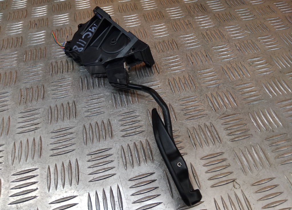 Педаль газа