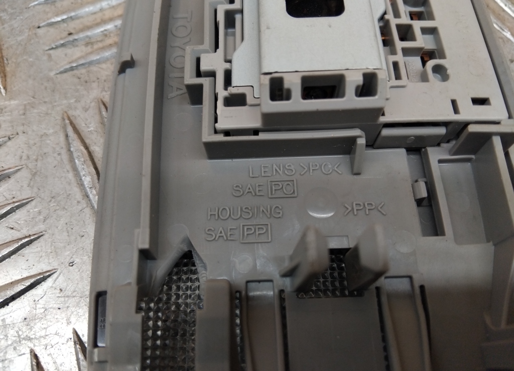 Плафон салонный