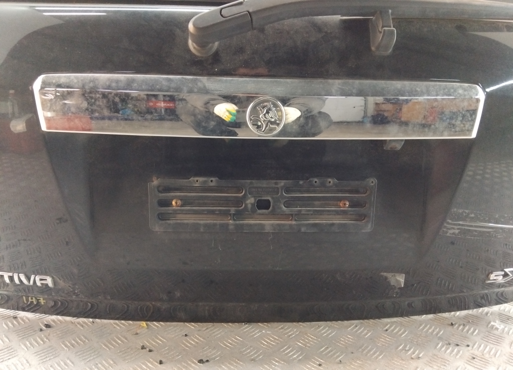 Накладка двери багажника