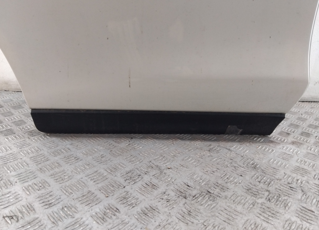 Накладка двери задней правой