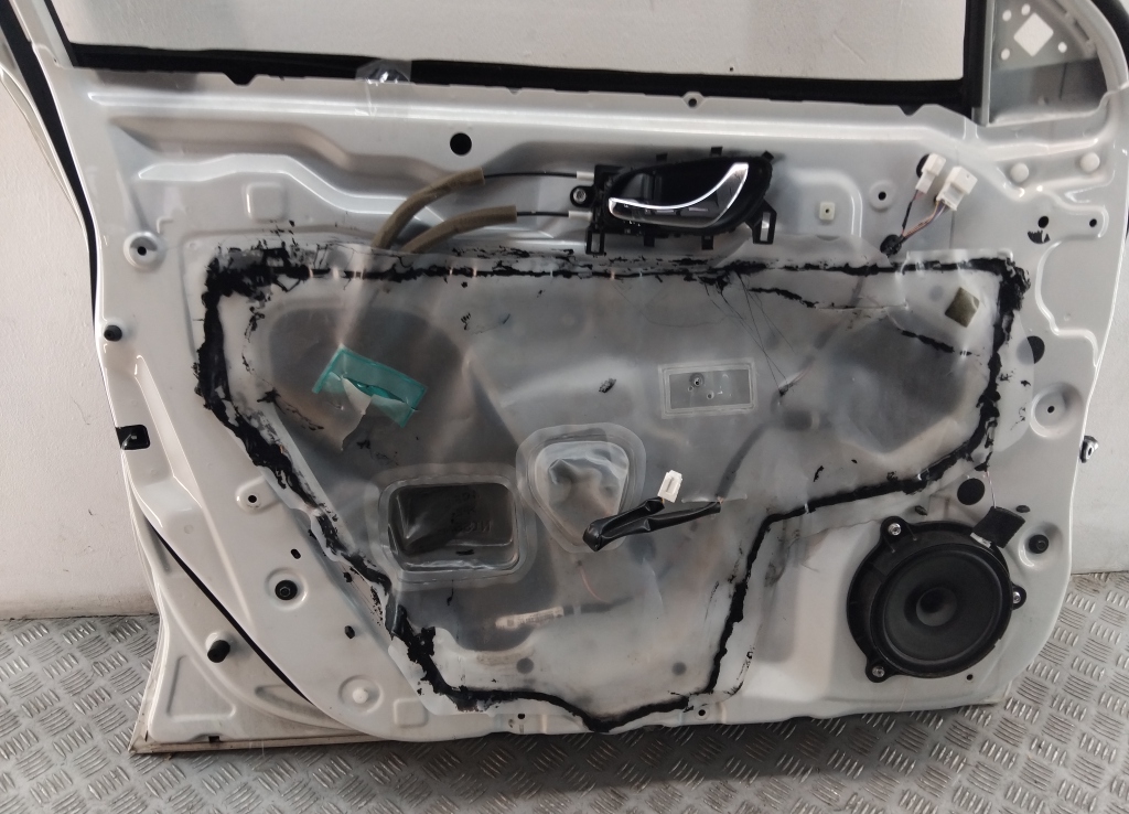 Стеклоподъемник электр. передний левый