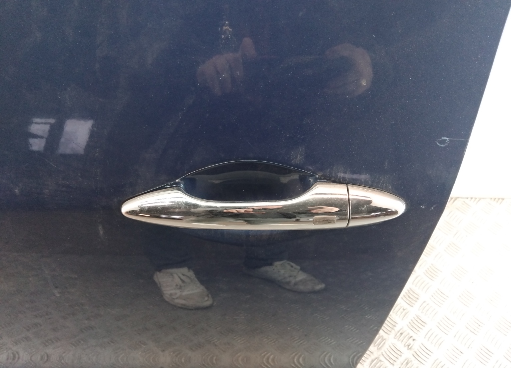 Ручка двери передней наружная левая