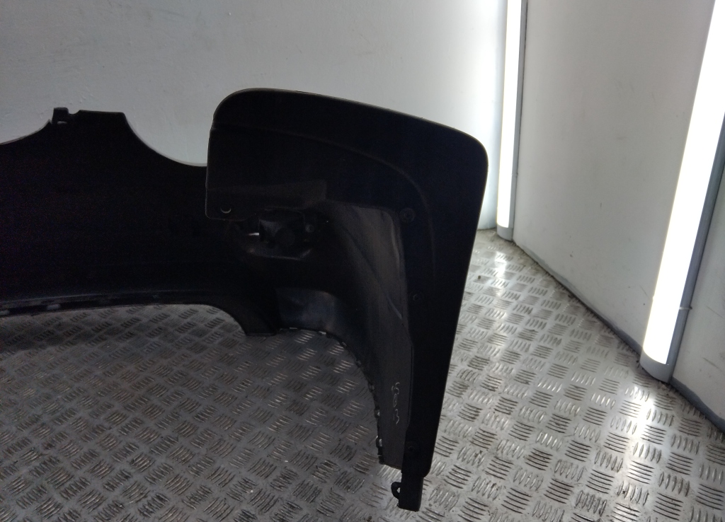 Брызговик задний правый