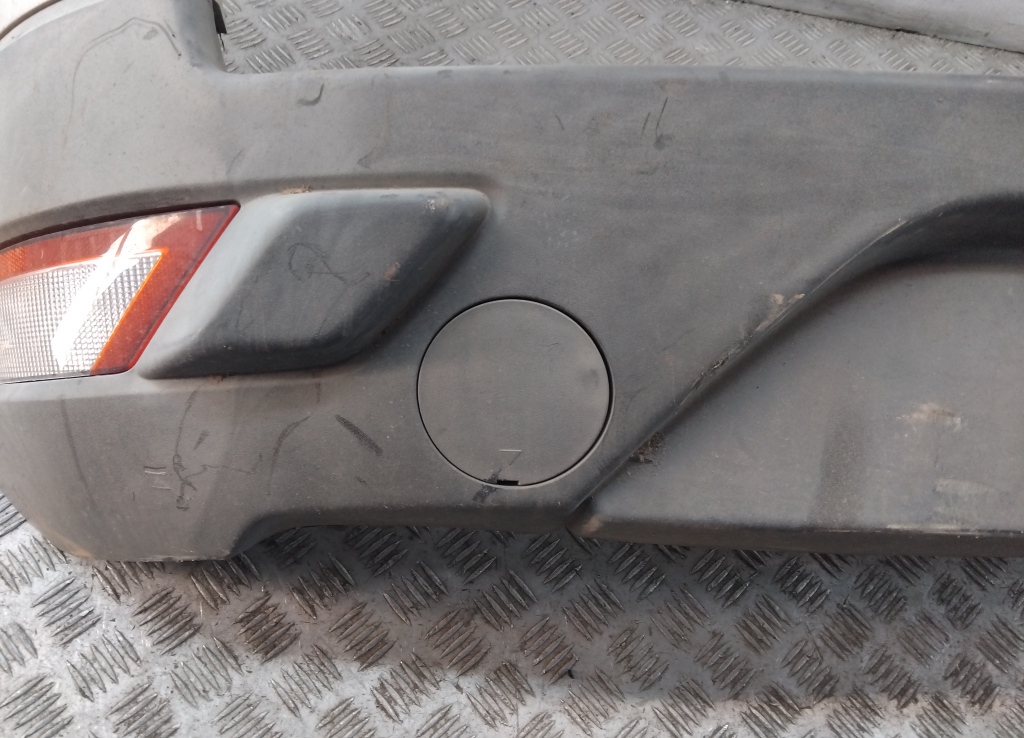 Заглушка буксировочного крюка